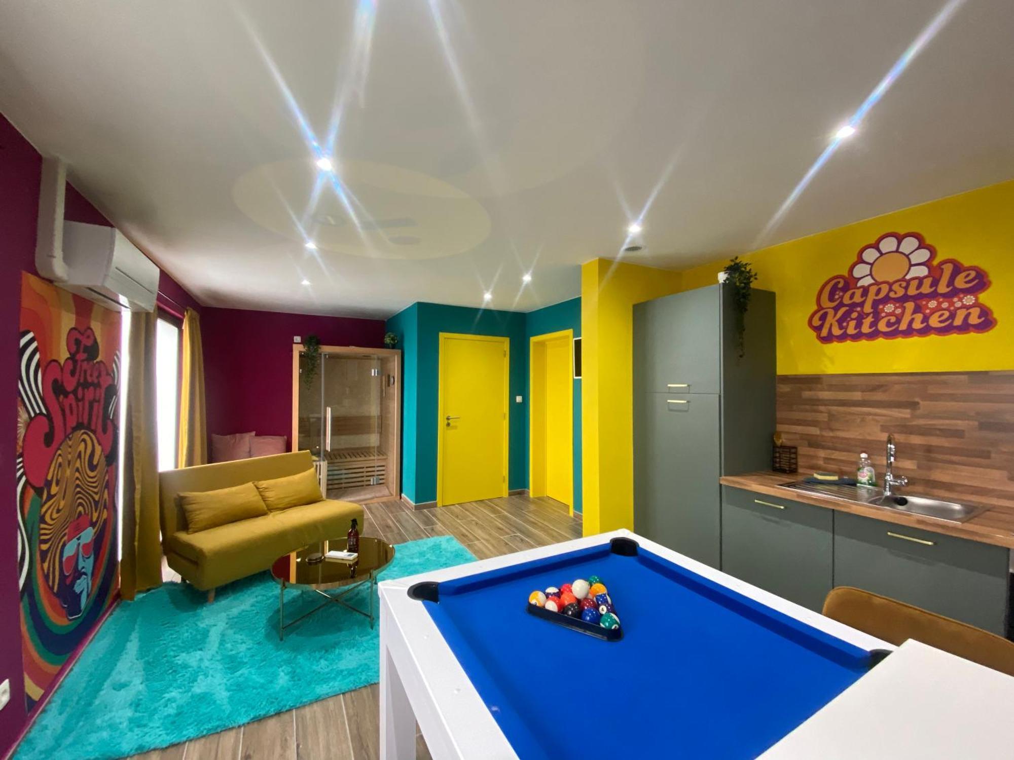 Capsule Groovy-Jacuzzi-Sauna-Billard-Netflix- Nintendo Switch & Jeux Mons  Exterior foto